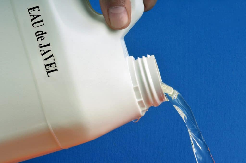 Le nettoyage de façade à l'eau de javel, attention à l'environnement